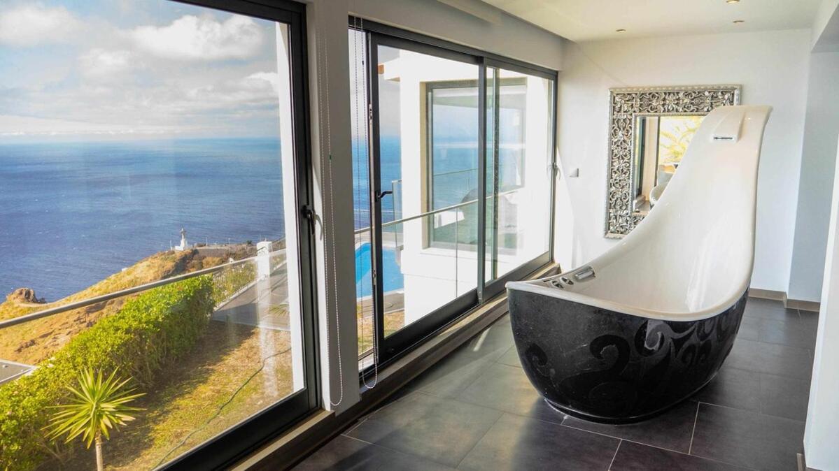 Zula House - Stunning Villa Spectacular Location Caniço Eksteriør billede